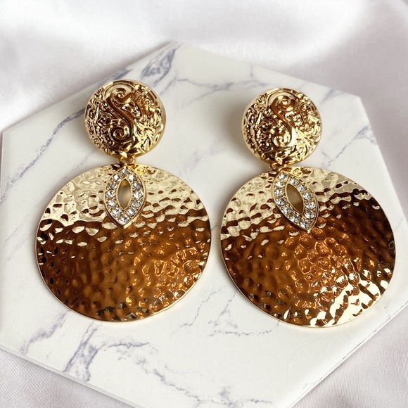 REVOLVE Jewelry - 8 Other Reasons Lightweight 14k-Gold Plated With Clear Crystals Earrings